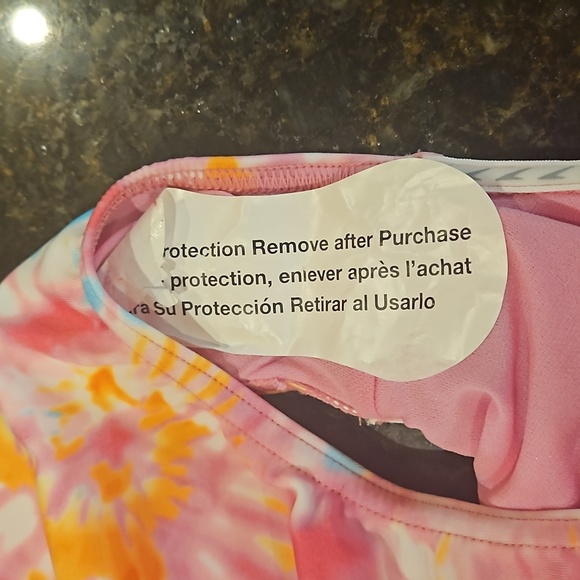 Brand new Speedo swimsuit - Picture 3 of 7